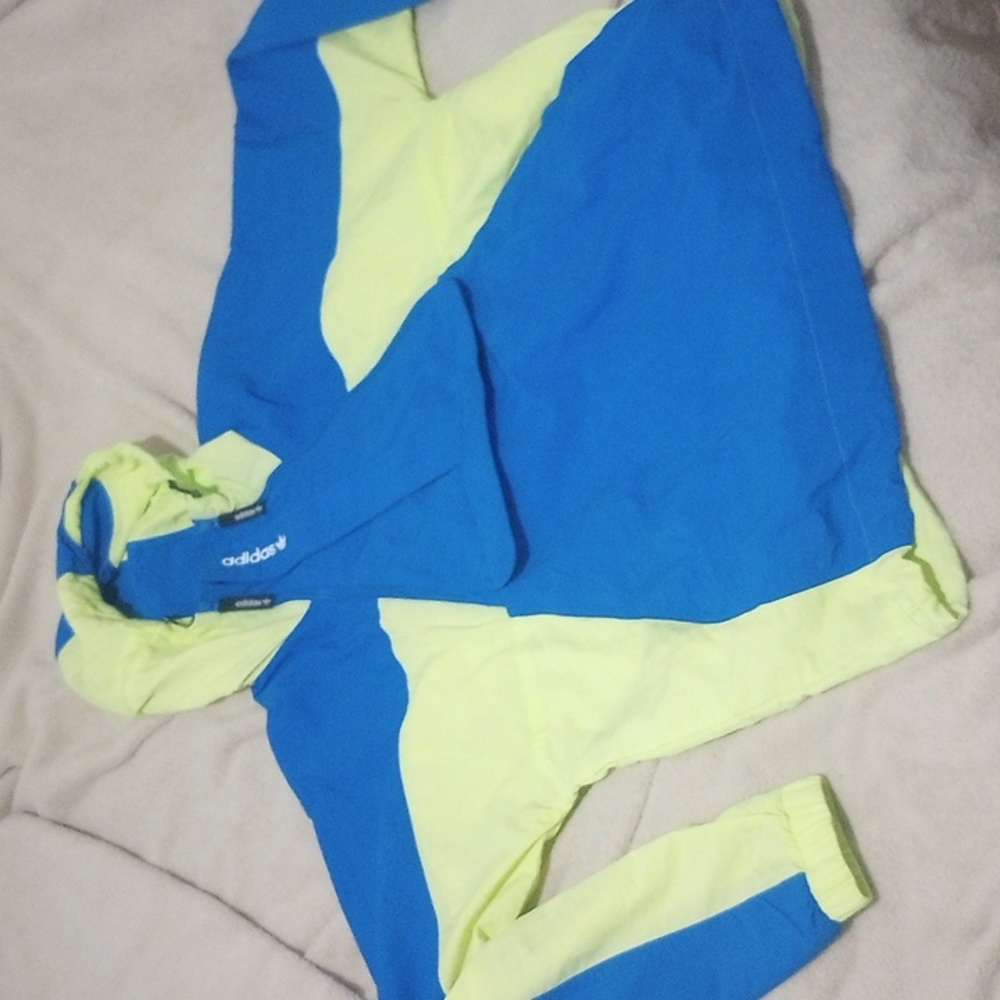 Adidas size medium windbreaker half zip